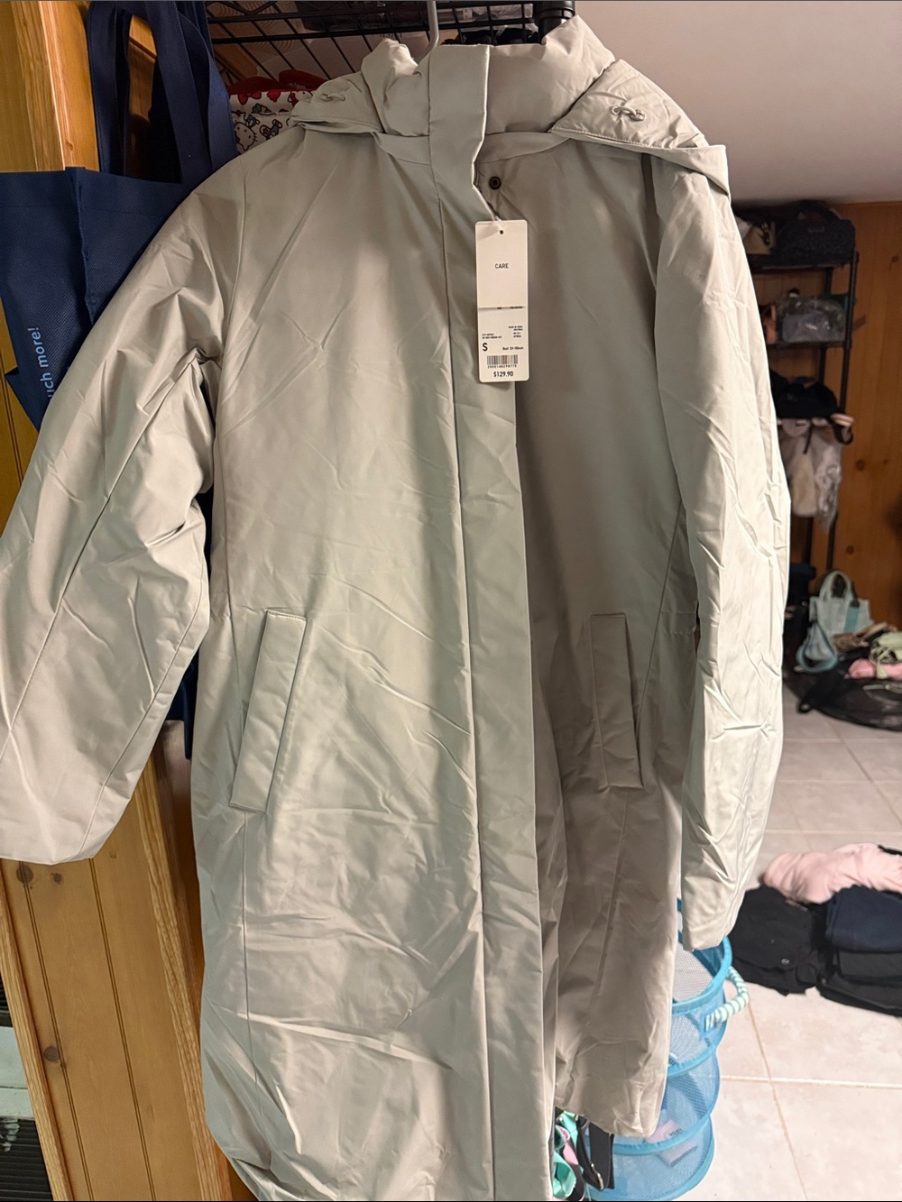 Women’s Hooded Puffer Coat in Light Gray